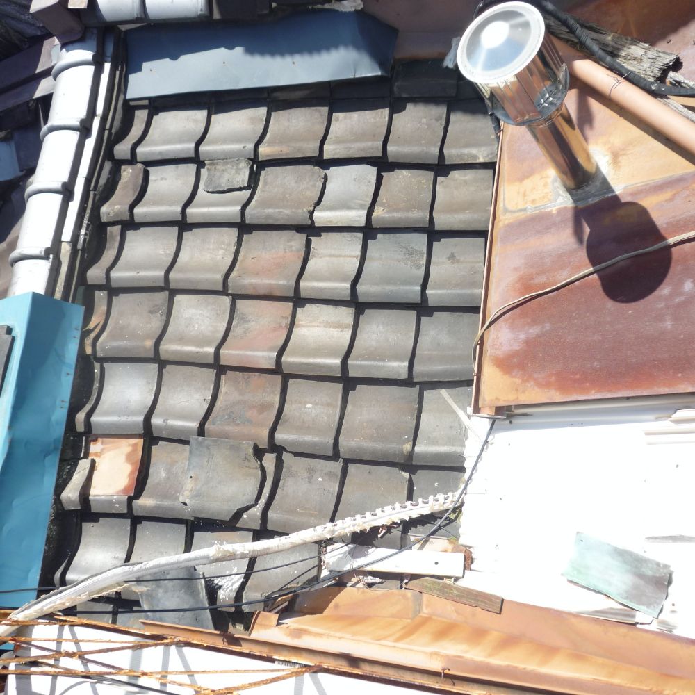 屋根の劣化状況確認